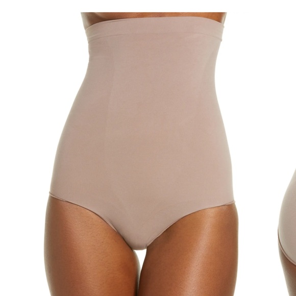 Skims Sculpting High Waist Brief - Picture 8 of 8